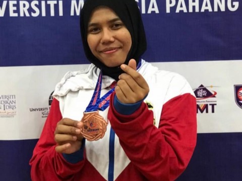 Congratulations!! IIUM Pagoh Achievement: Nur Aliah Binti Shamshuri Won a Bronze Medal in Karnival Sukan Majlis Sukan University Malaysia (MASUM)