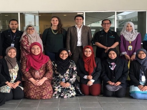IIUM Pagoh : Visit By Embassy Of French Delegates & Launch Of KLM’s  French Room